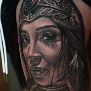 ¿Quién es la Novia de Llados?